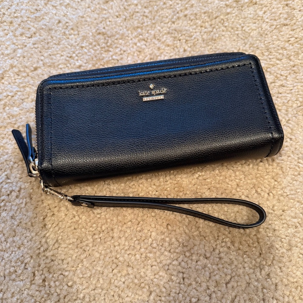 Kate Spade Anita Black Leather Patterson Drive Wristlet Clutch Like New